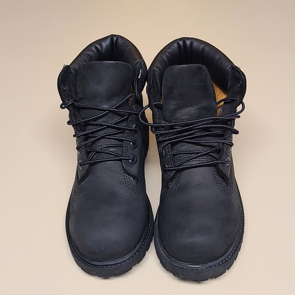 Timberland classic 6" boot size 2 - Picture 3 of 9